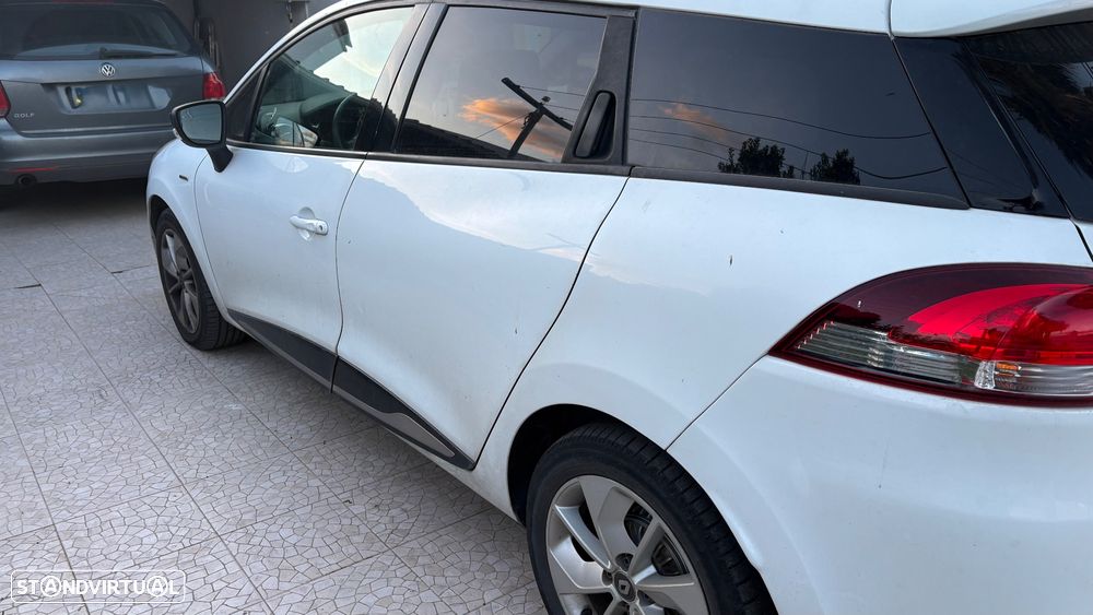 Renault Clio Sport Tourer 1.5 dCi Limited EDition - 9