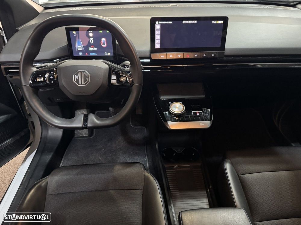 MG MG4 64 kWh Luxury - 16