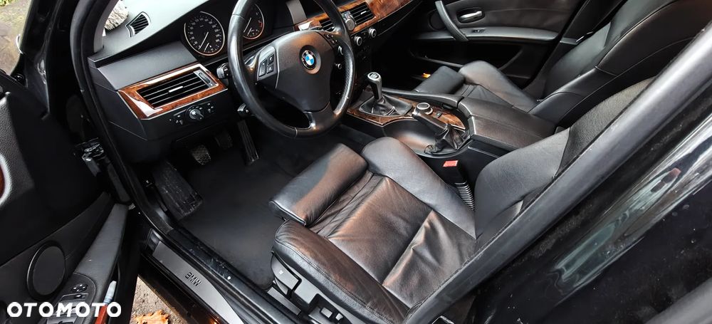BMW Seria 5 530i - 13