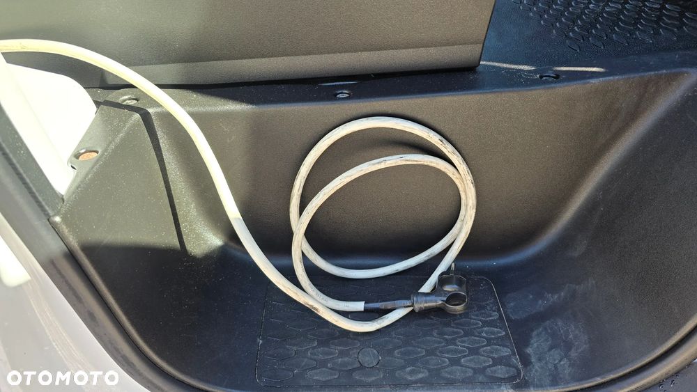 Iveco 35.140 BENZYNA + GAZ CNG CHŁODNIA - 18