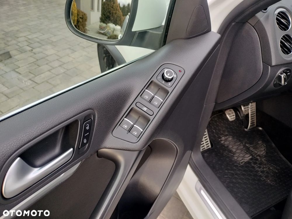 Volkswagen Tiguan 2.0 TDI SCR (BlueMotion Technology) Sound - 18