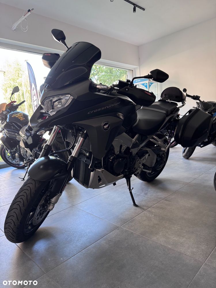 Honda VFR - 2