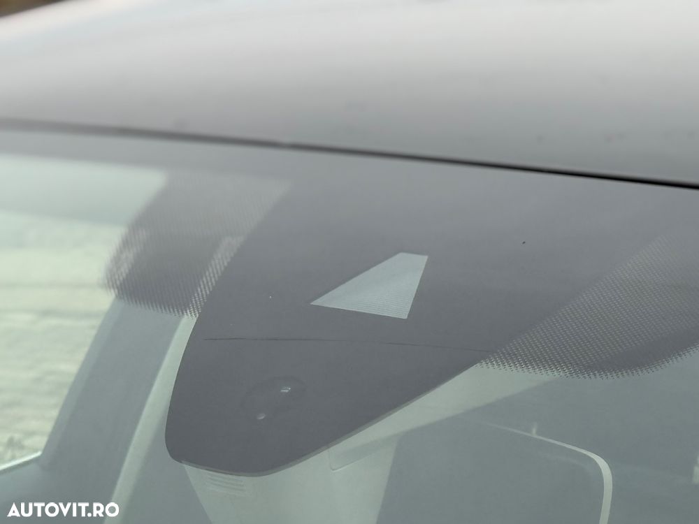 Volkswagen Passat 2.0 TDI DSG Highline - 16