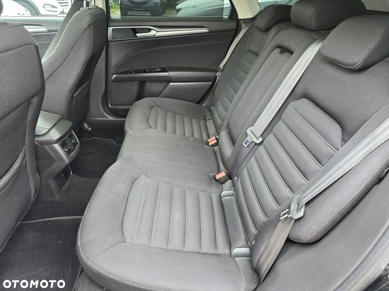 Ford Mondeo 2.0 EcoBlue Titanium - 31