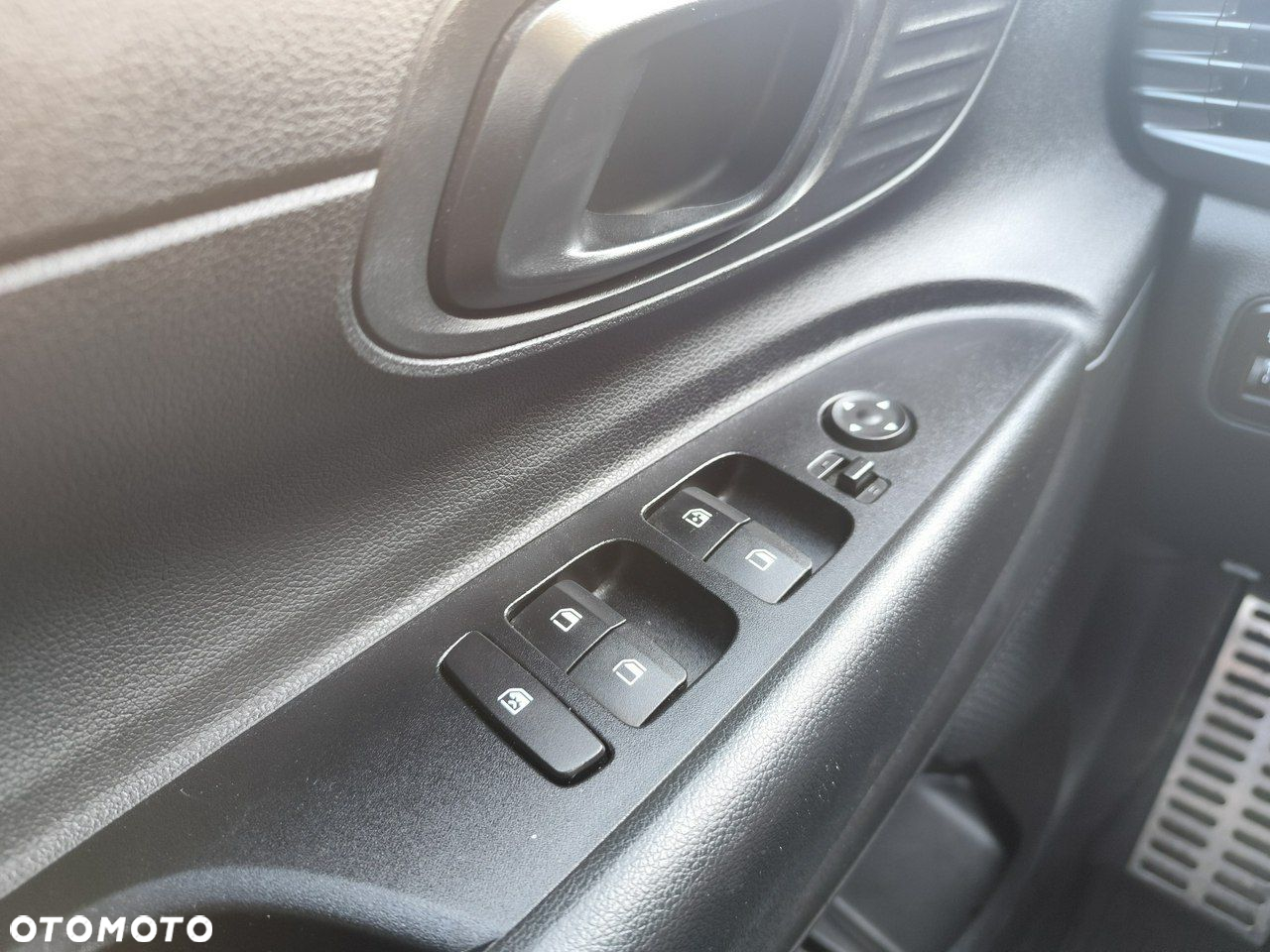 Hyundai i20 - 16