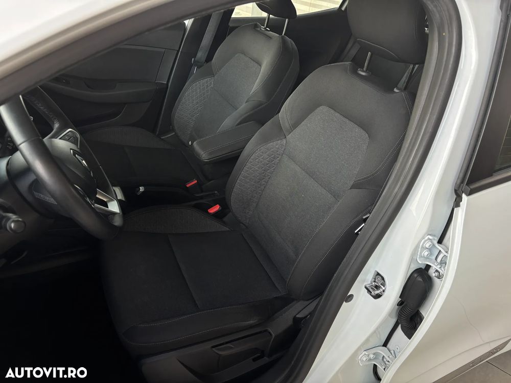 Renault Clio E-TECH 140 BUSINESS EDITION - 27