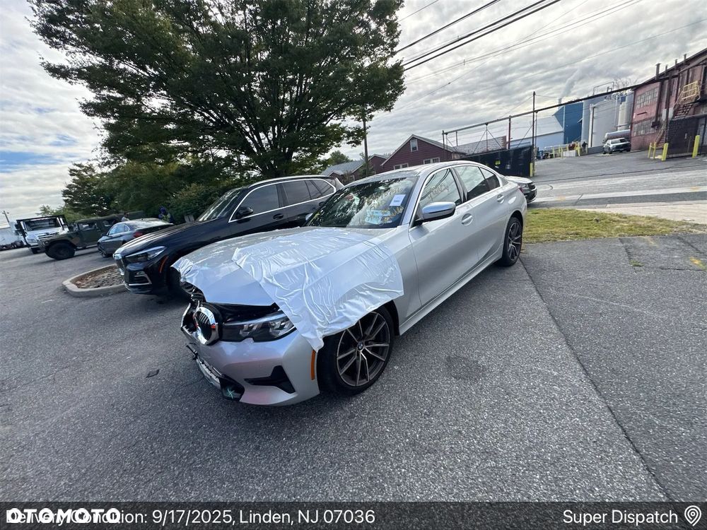 BMW Seria 3 330i xDrive - 2