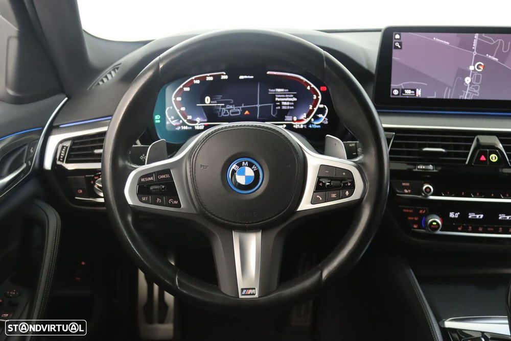 BMW 530 e Pack Desportivo M - 6