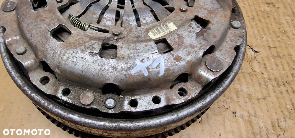 Sprzęgło dwumas koło tarcza docisk LUK BMW X1 2.0i N43 7594442 - 7