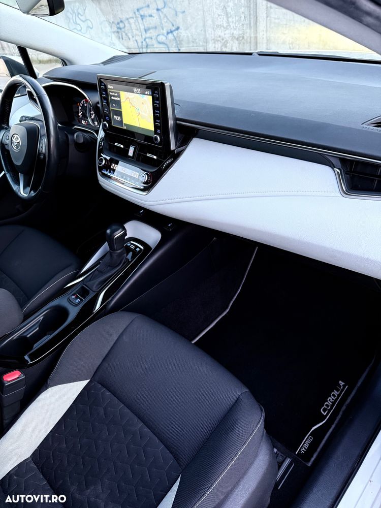 Toyota Corolla 1.8 Comfort - 9