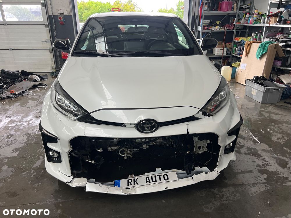 Toyota Yaris GR mit High-Performance-Paket - 3