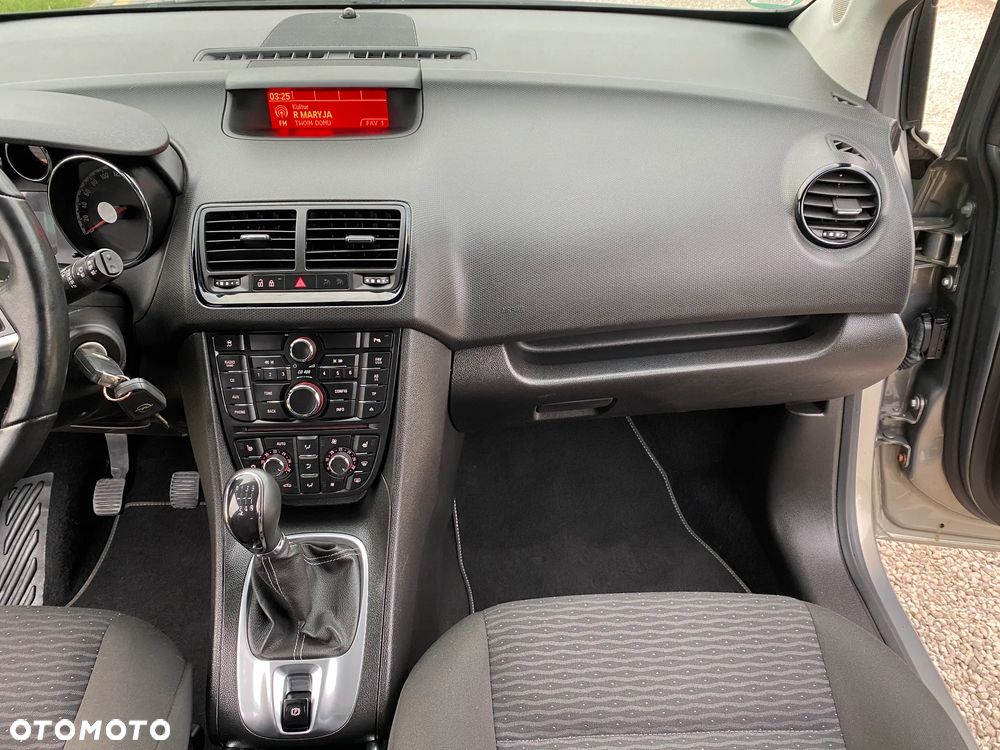 Opel Meriva - 23