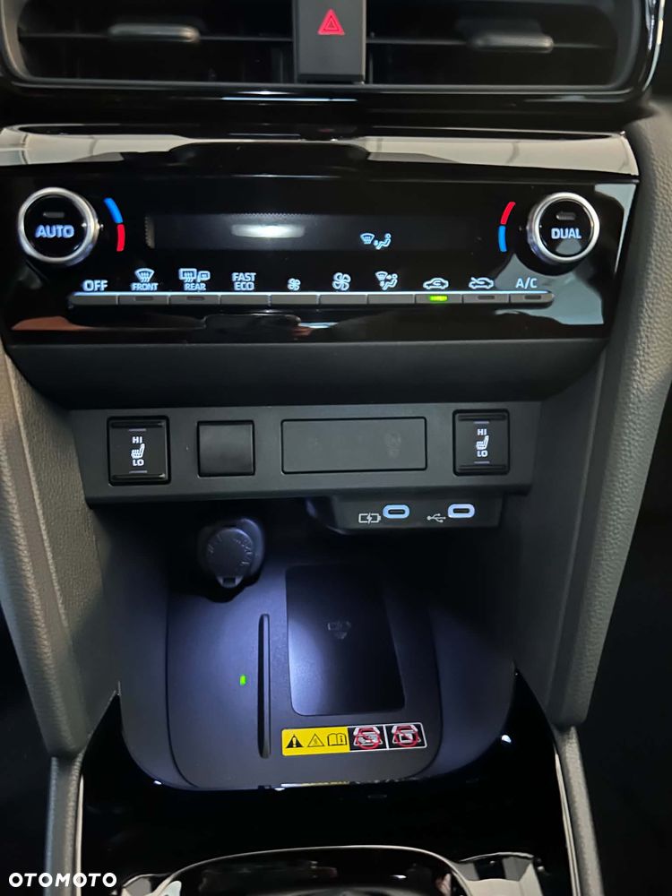 Toyota Yaris Cross Hybrid 1.5 Executive - 27