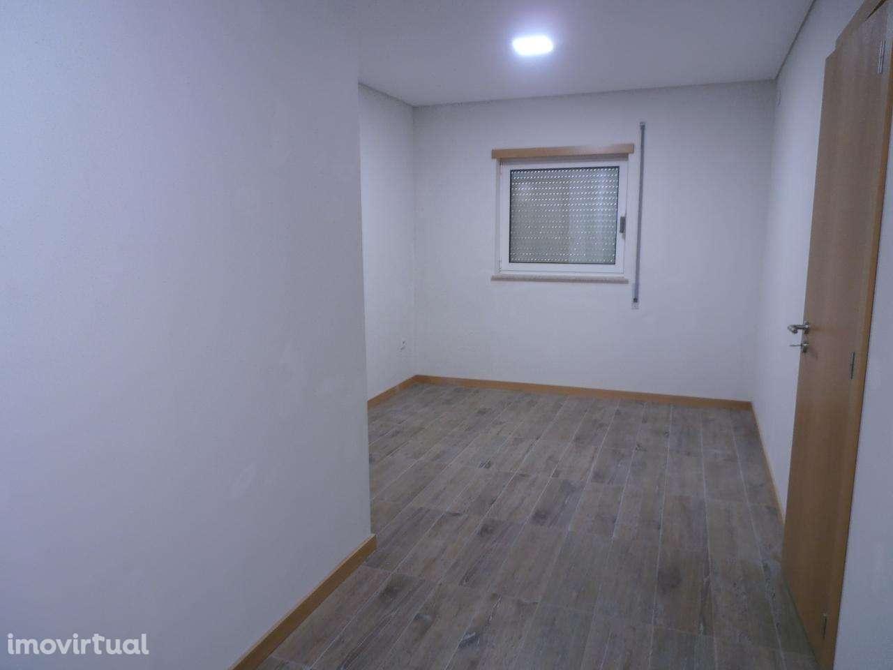 Andar Moradia T2 - renovado - Grande imagem: 4/7