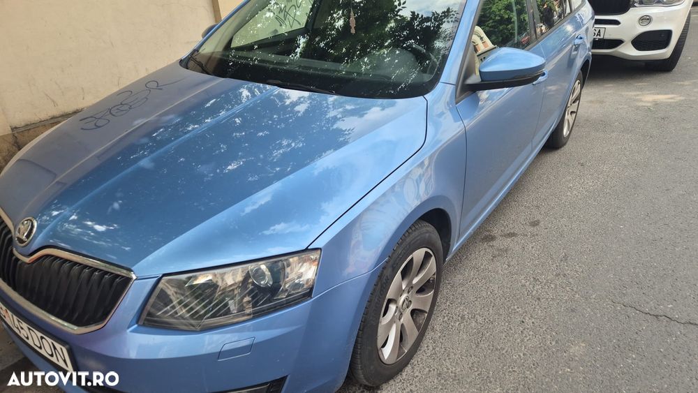 Skoda Octavia 1.6 TDI DSG Style - 20