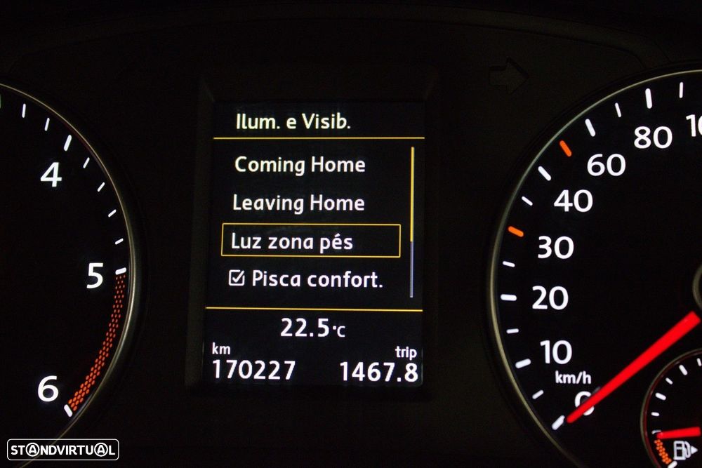 VW Sharan 2.0 TDI Blue Highline DSG - 42