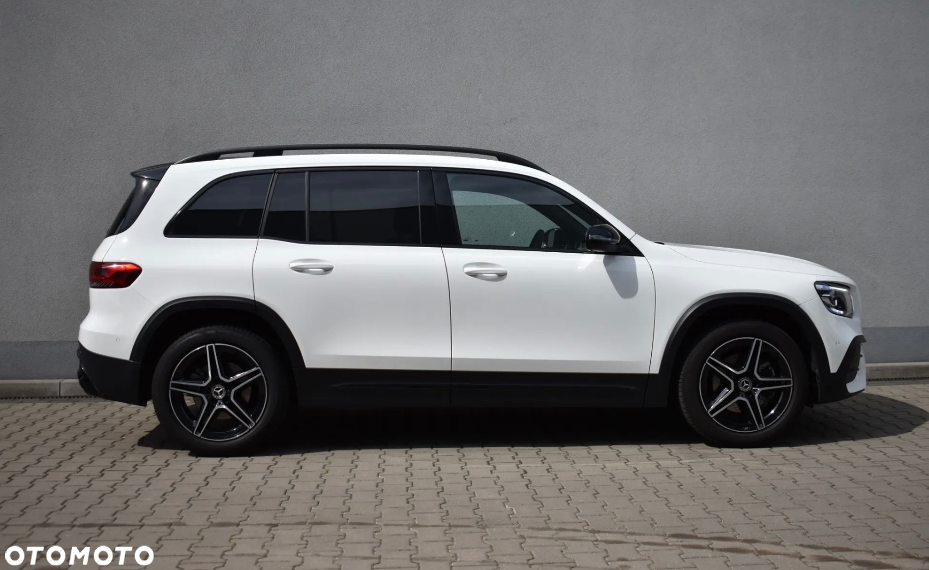 Mercedes-Benz GLB - 8