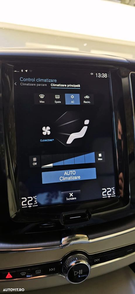 Volvo XC 60 T8 Twin Engine AWD Momentum - 13