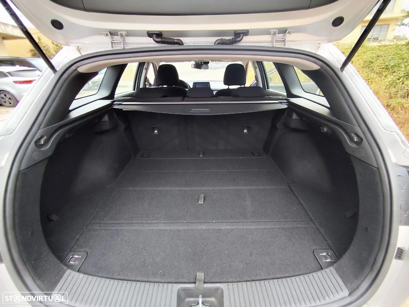Hyundai i30 SW 1.6 CRDi Style 7DCT - 10