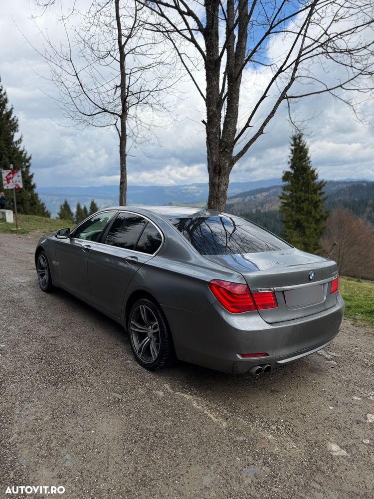 BMW Seria 7 730d - 6