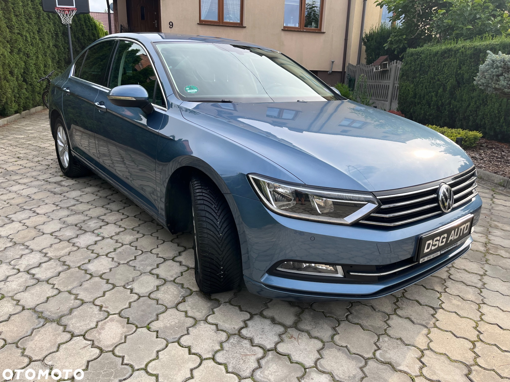Volkswagen Passat - 12