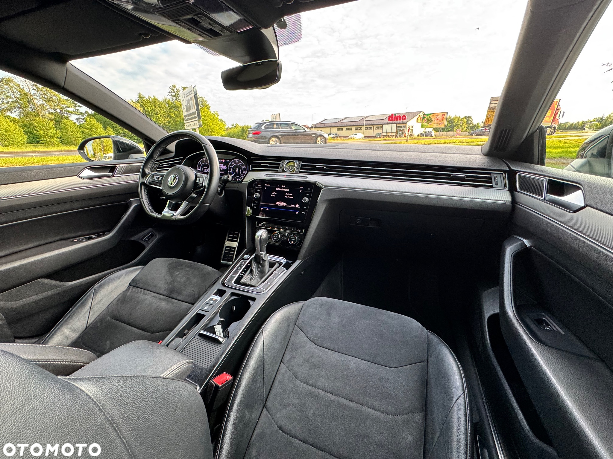 Volkswagen Arteon 2.0 TDI Bi-Turbo SCR 4Mot R-Line DSG - 24