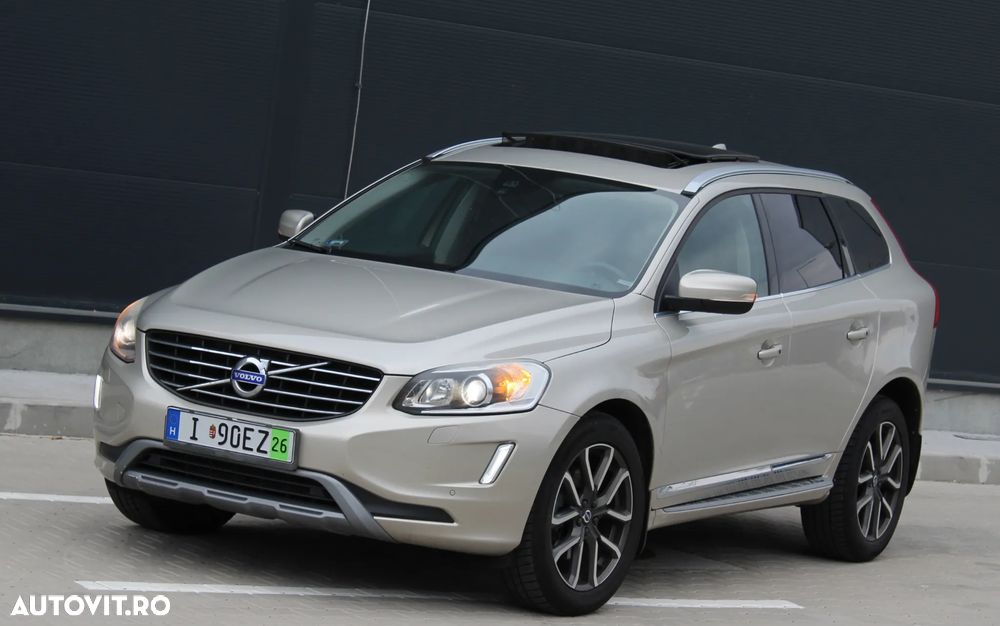 Volvo XC 60 D5AWD Summum - 4