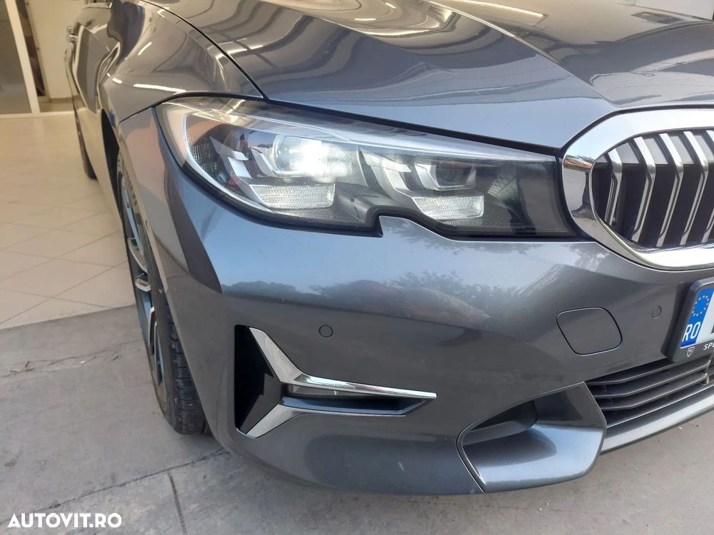 BMW Seria 3 320d xDrive AT MHEV - 6
