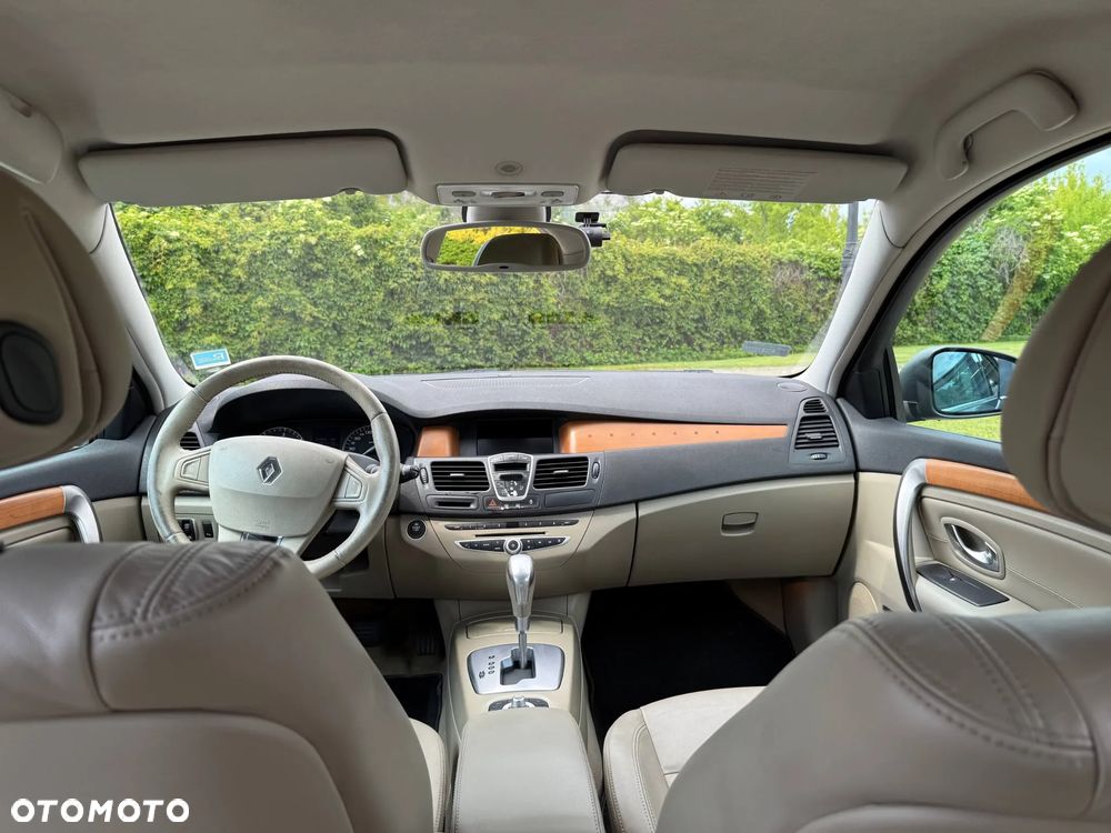 Renault Laguna 2.0 DCi Initiale - 27