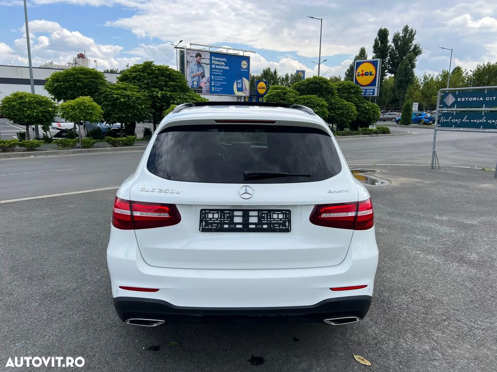 Mercedes-Benz GLC 250 d 4MATIC - 12
