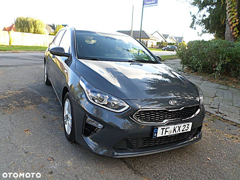 Kia Ceed - 29
