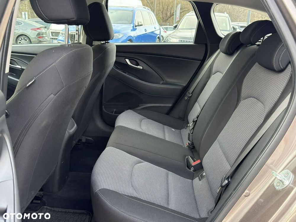Hyundai i30 - 16