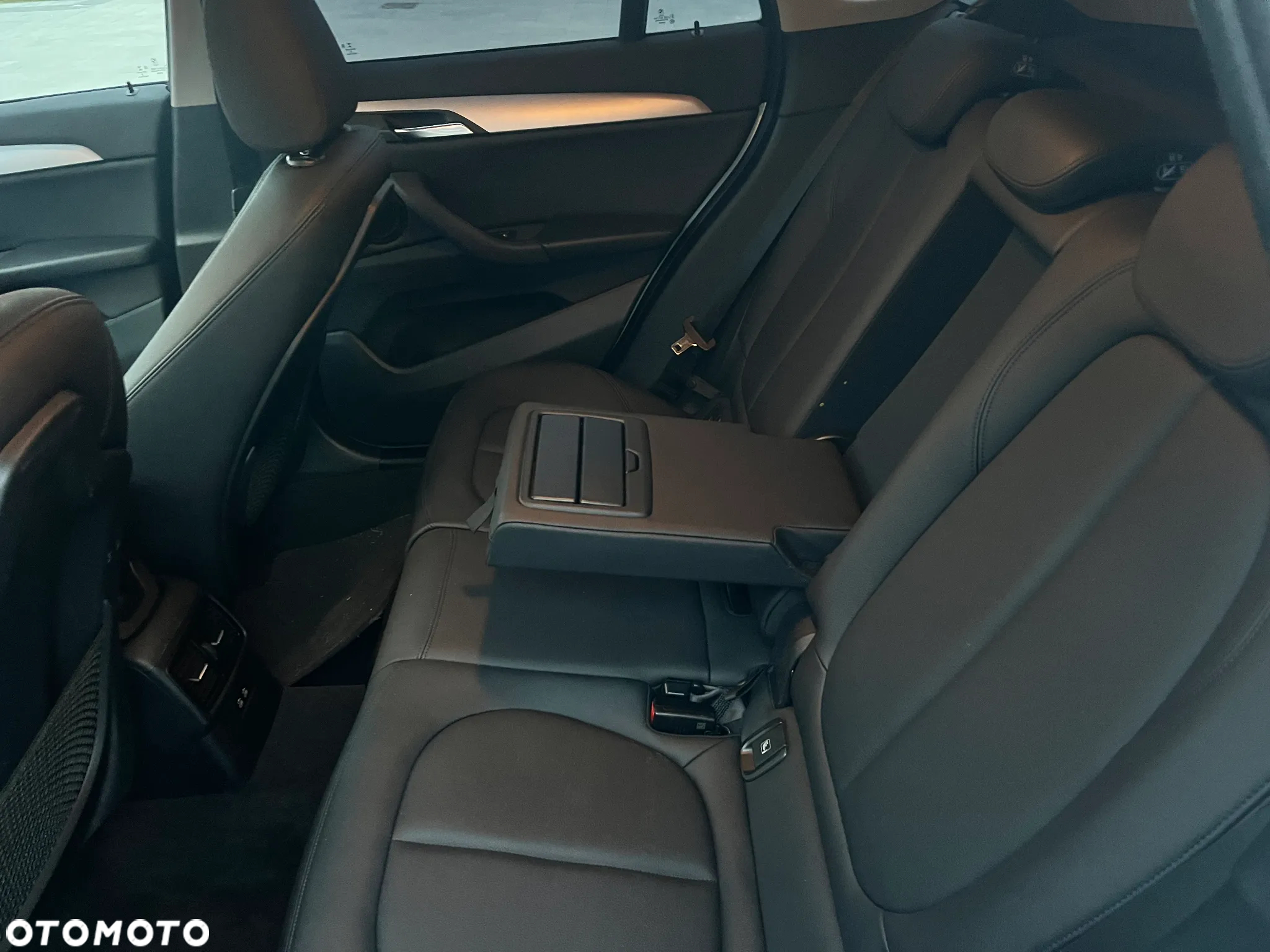 BMW X1 sDrive18i Business Edition - 14