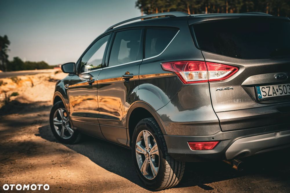 Ford Kuga - 8