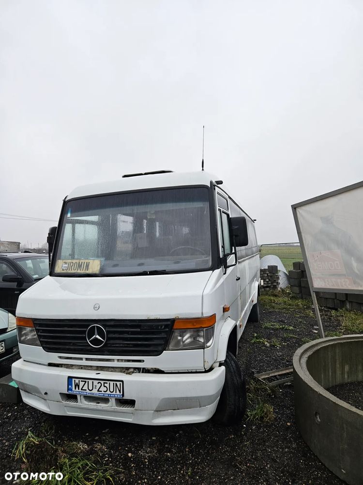 Mercedes-Benz 614 - 1