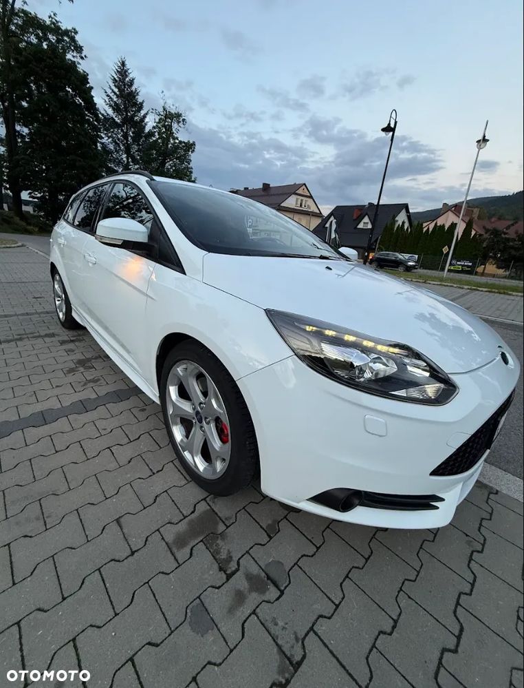 Ford Focus 2.0 EcoBoost ST mit Leder-Sport-Paket - 10
