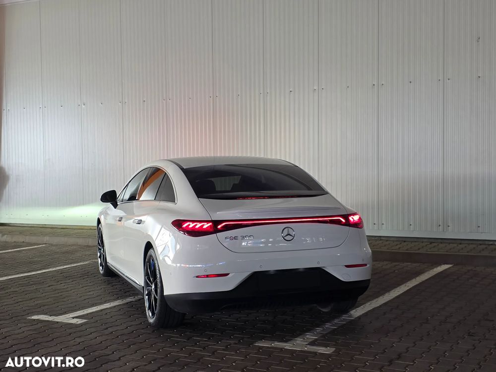 Mercedes-Benz EQE 300 - 16