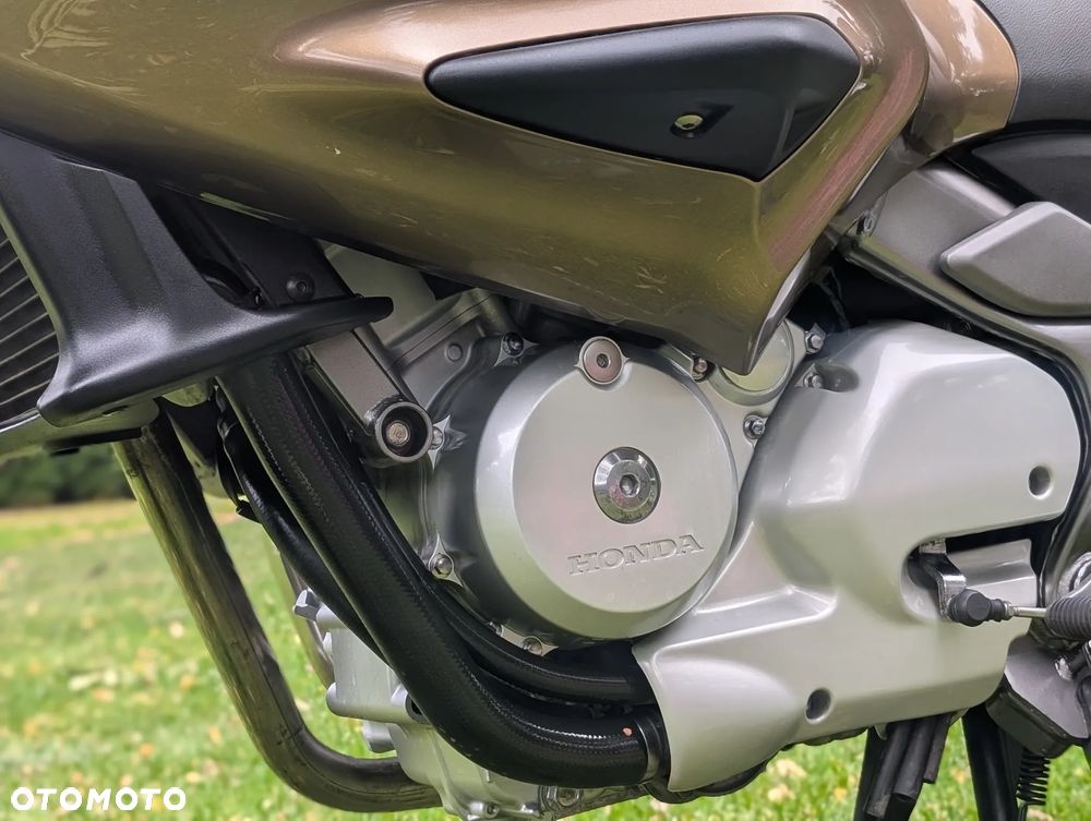 Honda Deauville - 16