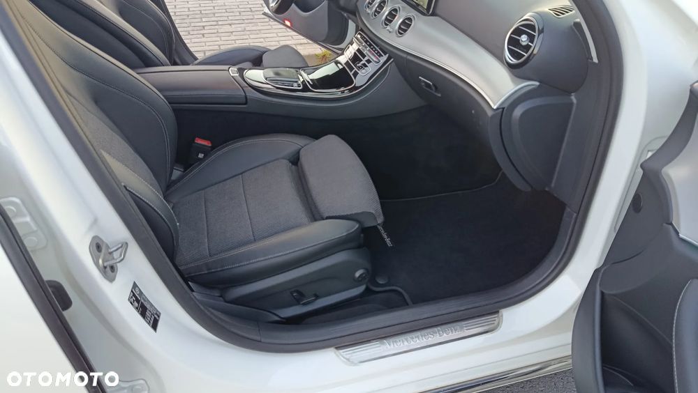 Mercedes-Benz Klasa E 220 d 9G-TRONIC - 16