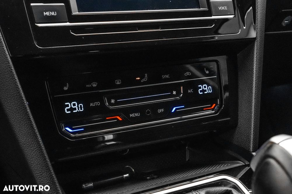 Volkswagen Passat 2.0 TDI DSG Highline - 20