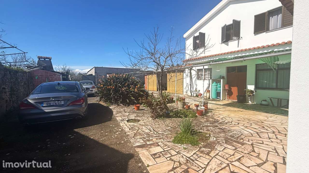 Moradia Isolada com Terreno Amplo em Parceiros da Igreja, torres novas - Grande imagem: 2/36