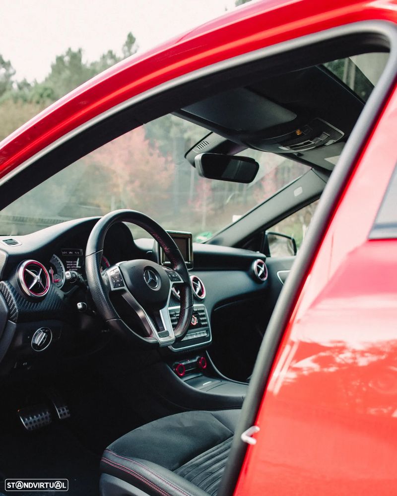 Mercedes-Benz A 250 4Matic 7G-DCT AMG Line - 8