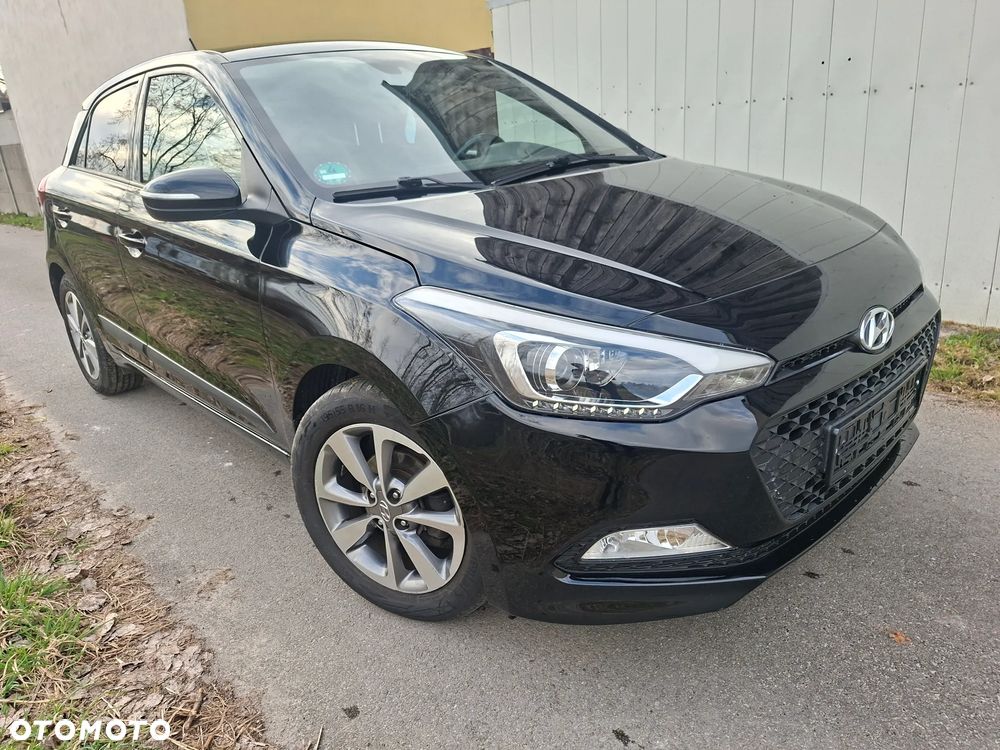 Hyundai i20 1.2 Intro Edition - 1