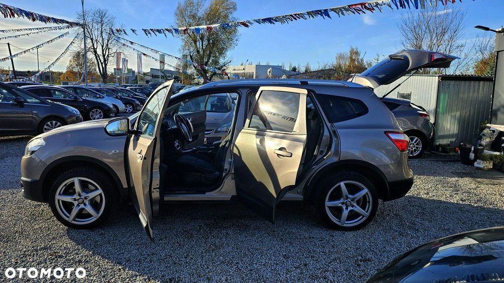 Nissan Qashqai+2 - 16