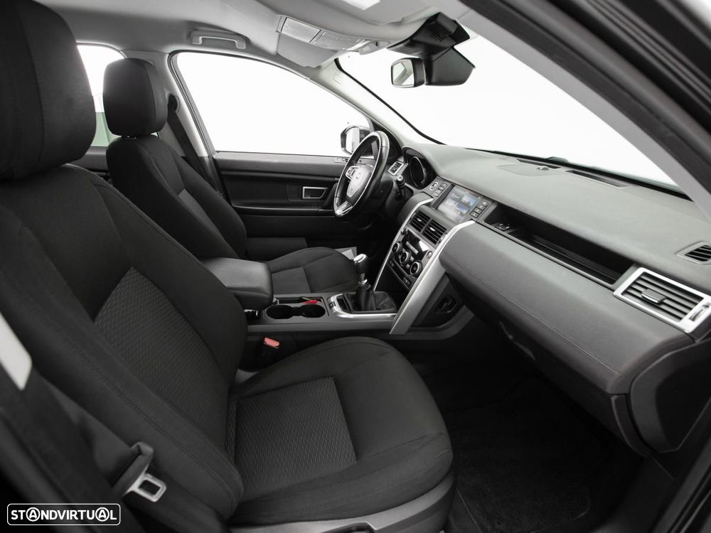 Land Rover Discovery Sport - 9