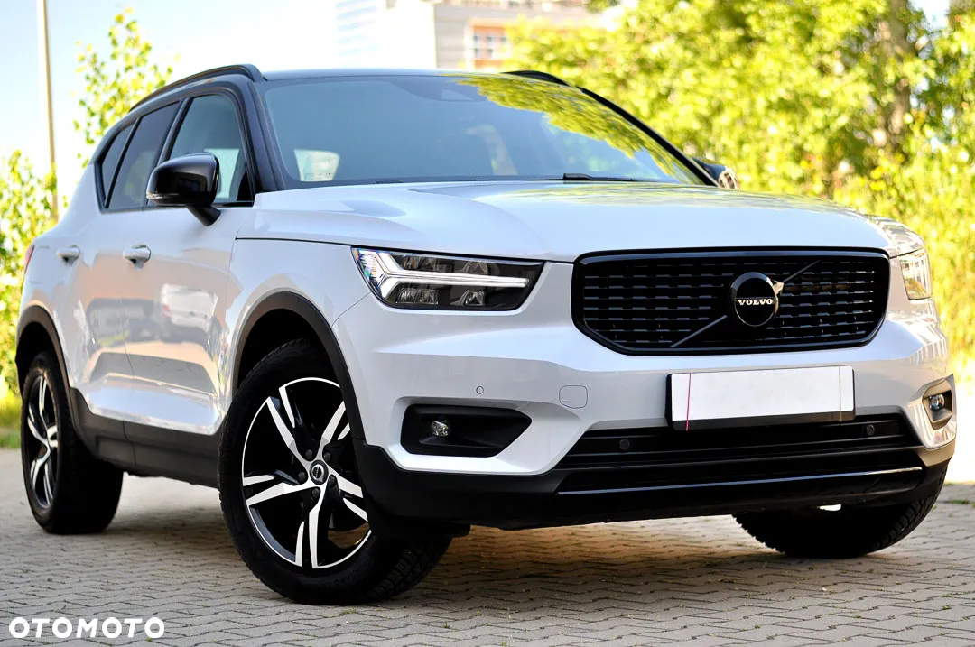 Volvo XC 40 T3 R-Design - 4