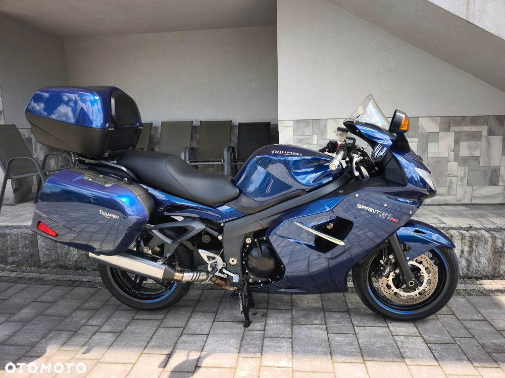 Triumph Sprint - 1