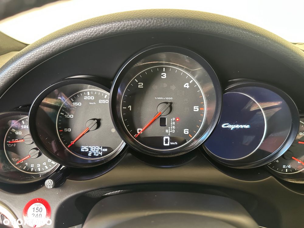 Porsche Cayenne Diesel Platinum Edition - 39
