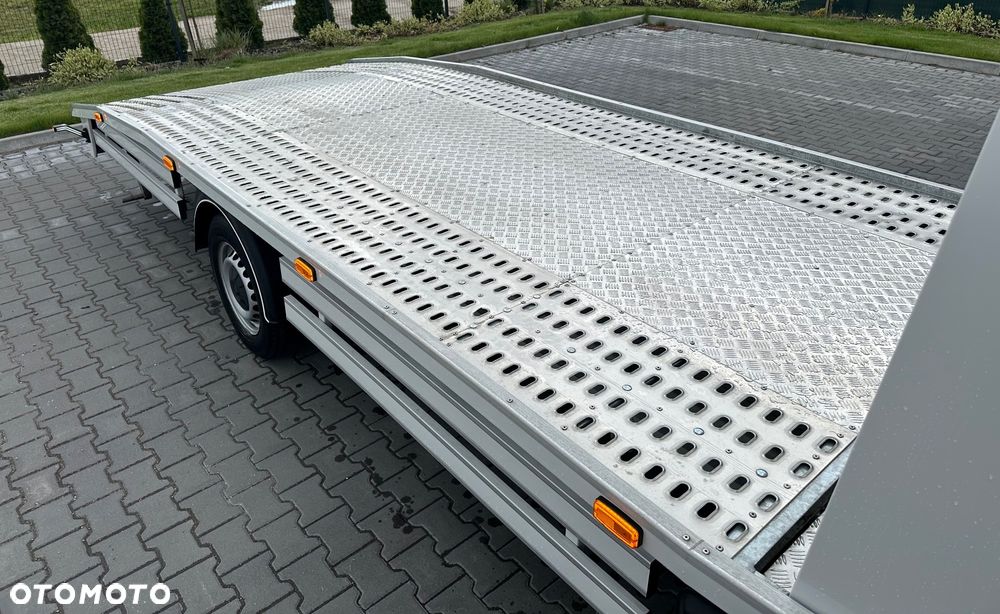 Volkswagen CRAFTER - 8
