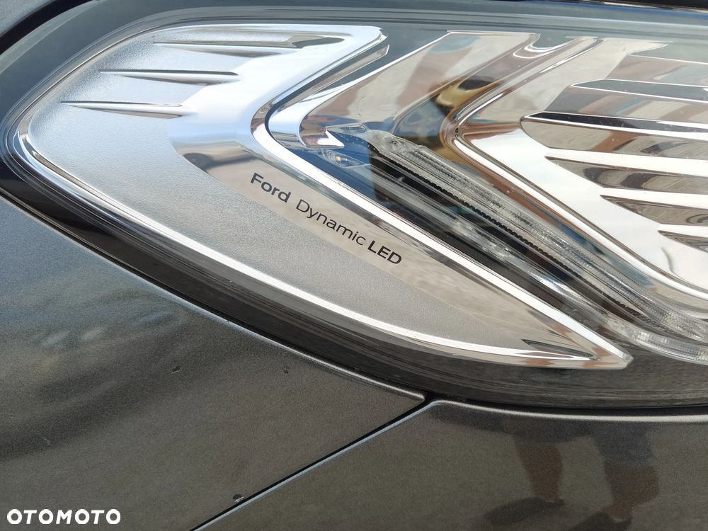 Ford Mondeo - 37